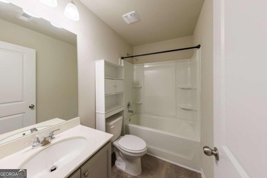Welcome to this stunning 3 years old, end of unit 3 bedroom - photo 17