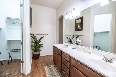 Discover ultimate comfort & convenience, in this charming 3BD