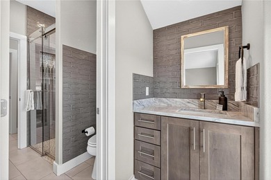LAKEFRONT HOME IN A NICHE BEACHFRONT COMMUNITY, *DAS STRANDHAUS* - photo 32