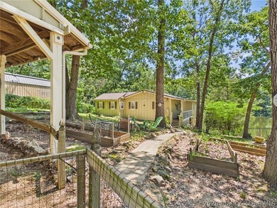 Rare waterfront opportunity on a private interior fishing lake - photo 4