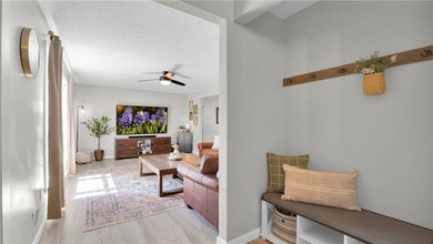 Well-maintained 1,872 sq. ft. colonial featuring 3 bedrooms, 1.5 - photo 7