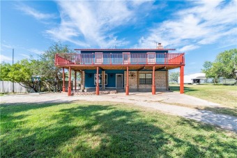 READY TO GET ON LAKE TIME & ENJOY THE GOOD LIFE--THE LAKE LIFE? - Lake Home For Sale in Sandia, Texas