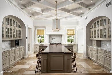 Ideally positioned in Windgate Pass overlooking the fully