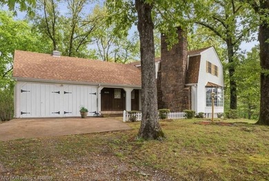 Lake Ouachita Home For Sale in Mt Ida Arkansas