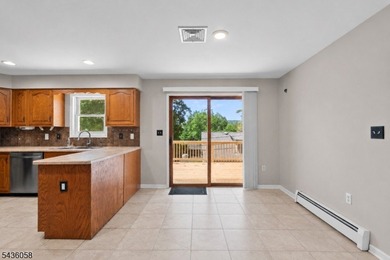 Welcome to this beautifully maintained, sun-drenched colonial - photo 11
