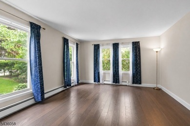 Welcome to this beautifully maintained, sun-drenched colonial - photo 19
