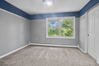 Welcome to this beautifully maintained, sun-drenched colonial - photo 28