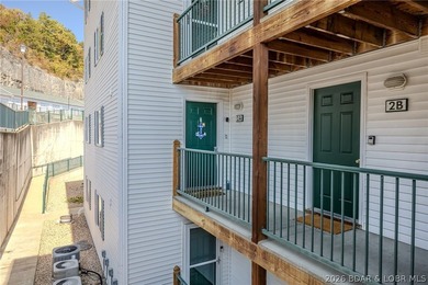 Enjoy easy lake living in this well-maintained 3-bedroom, 2-bath - photo 4