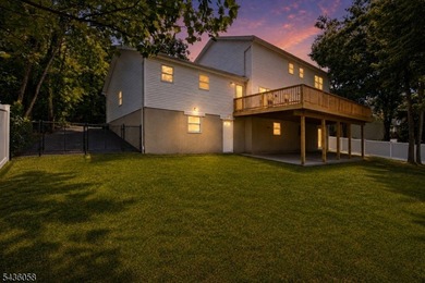 Welcome to this beautifully maintained, sun-drenched colonial - photo 49