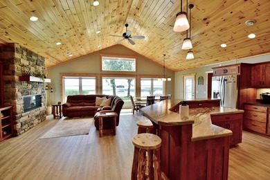 Imagine waking each morning to shimmering water, sipping coffee - photo 2