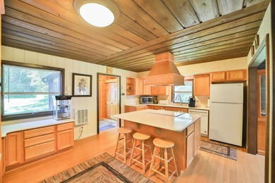 Beautifully maintained 4-bedroom, 2-bath Lake Mary home situated - photo 5
