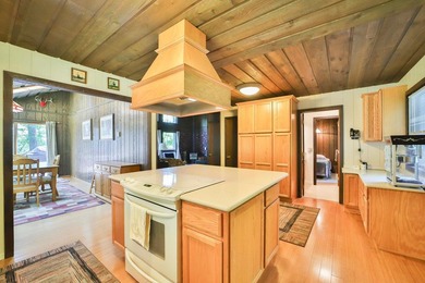 Beautifully maintained 4-bedroom, 2-bath Lake Mary home situated - photo 7