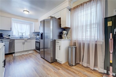 Welcome to 22 Ross Street! This well-maintained 3-bedroom, 1 - photo 9