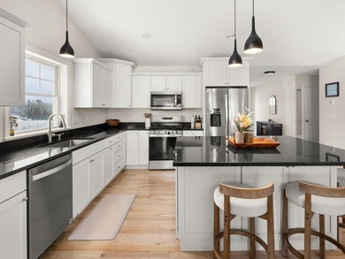 Experience refined single-level living just moments from Keeler - photo 4