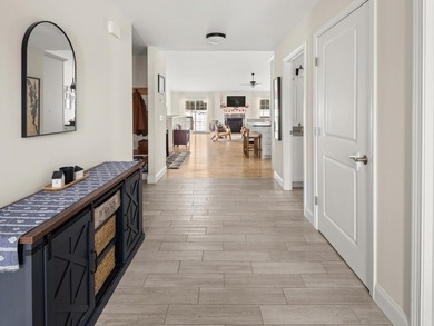 Experience refined single-level living just moments from Keeler - photo 9
