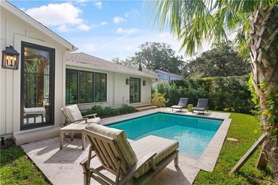 Enjoy the rare freedom of true walk-to-everything island living - photo 23
