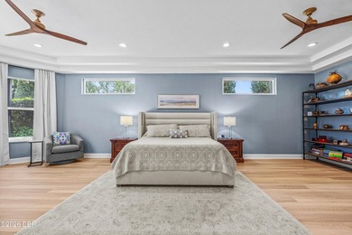 RARELY AVAILABLE, THIS SINGLE-STORY 5-BEDROOM, 4-BATH EXECUTIVE - photo 33