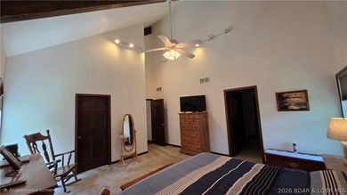 Lakefront Oasis! Discover this exceptional 5,200+ sq ft custom - photo 10