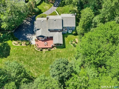 Classic 5-bedroom center hall Colonial nestled on a quiet - photo 3
