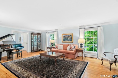 Classic 5-bedroom center hall Colonial nestled on a quiet - photo 9