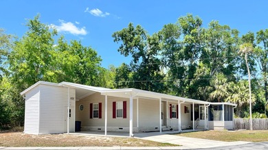 (private lake, pond, creek) Home For Sale in New Port Richey Florida