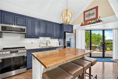 Distinctive architecture meets effortless lake living in this - photo 1