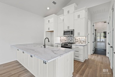 Brand-new Luxury Cottage in the heart of Gulf Shores offering - photo 4