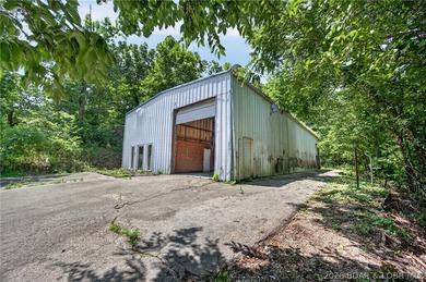 Endless potential awaits with this versatile 3,680-square-foot - photo 2