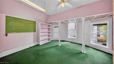Not your typical cookie-cutter home. This 3-bedroom property is - photo 15