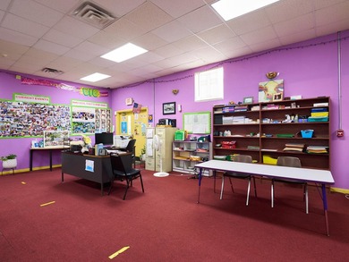 Large 3915 Sf General Commercial Building In The Heart of - photo 19