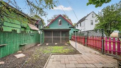 Not your typical cookie-cutter home. This 3-bedroom property is - photo 28