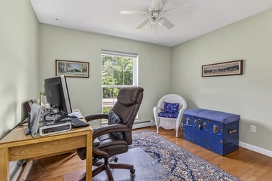Beautifully maintained home with scenic pond views and ideally - photo 31