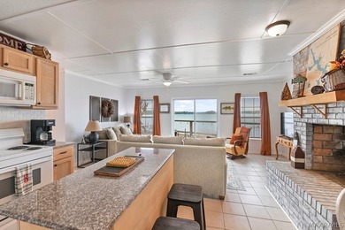 Move-in ready lakefront cabin with breathtaking views - photo 8