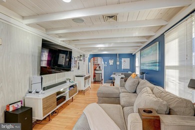 Enjoy waterfront living in this beautifully renovated cottage - photo 38