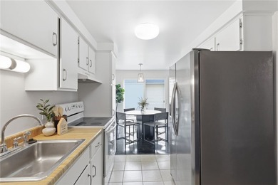 Easy living awaits at 97 Springwood Drive! Step inside and be - photo 8
