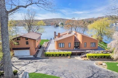 Lake Hopatcong Home Sale Pending in Jefferson New Jersey
