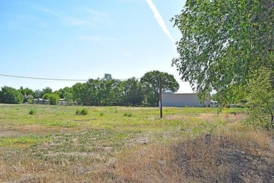 Versatile Industrial Office/Warehouse on Nearly 3 Fenced Acres