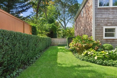 Beautifully designed with a sleek, minimalist style this home - photo 14