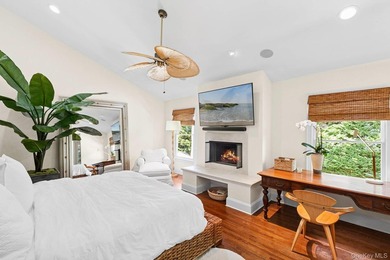 Beautifully designed with a sleek, minimalist style this home - photo 21
