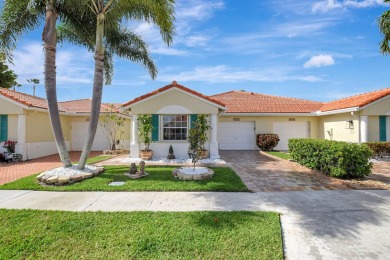 Lake Home For Sale in Delray Beach, Florida