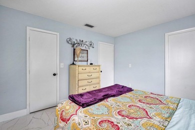 Welcome to refined living in Leisureville Boynton Beach, a - photo 24