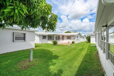 Welcome to refined living in Leisureville Boynton Beach, a - photo 29