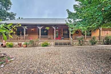 Broken Bow Lake Home For Sale in Broken Bow Oklahoma