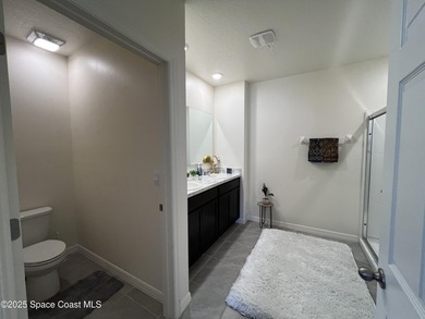 Motivated Seller ! Immaculate two-story on a lake-view corner - photo 35