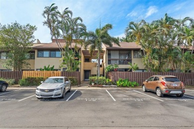 Lake Condo Sale Pending in St. Petersburg, Florida