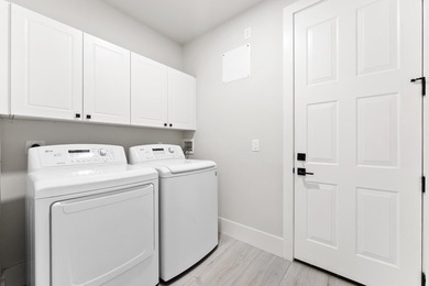 Ironhorse is a prestigious community of 324 homes built around - photo 42