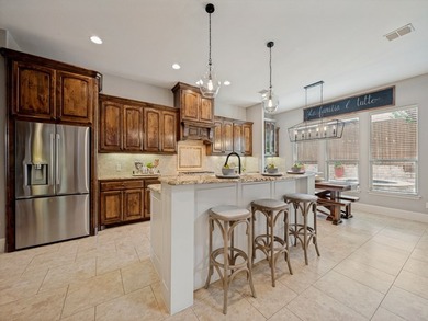 Beautifully appointed Newcastle home in sought-after Country - photo 14