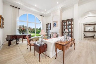 Discover exceptional luxury and stunning water views from this 7 - photo 14