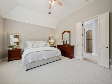 Beautifully appointed Newcastle home in sought-after Country - photo 19