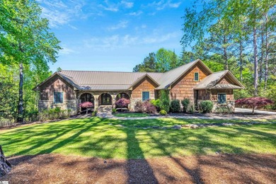 A luxury mountain retreat with 6,000 SF of space positioned to - photo 1